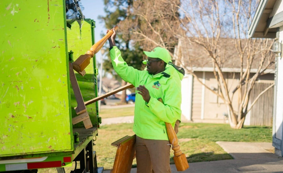 junk removal services in the greater sacramento area 2